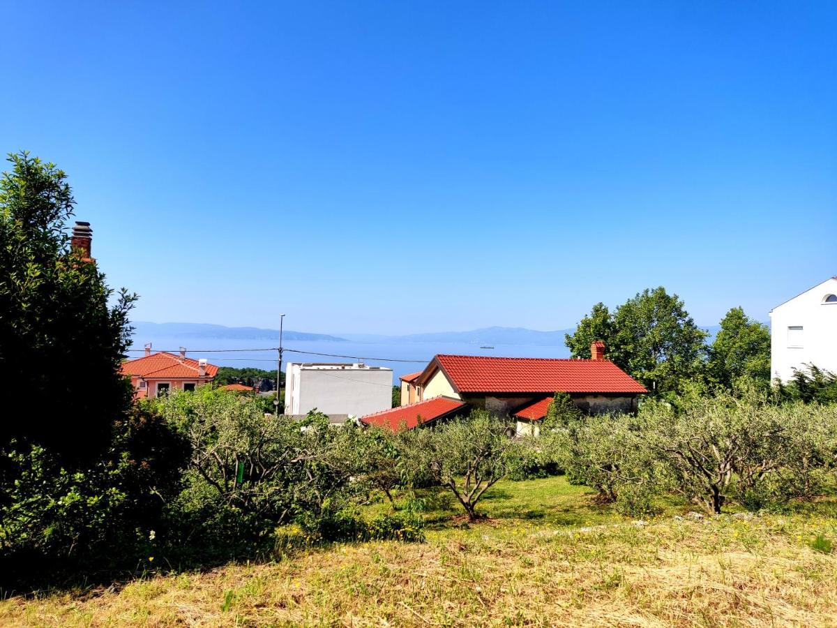 Apartman Pelcic,With Wifi And Free Parking Kostrena Exterior photo
